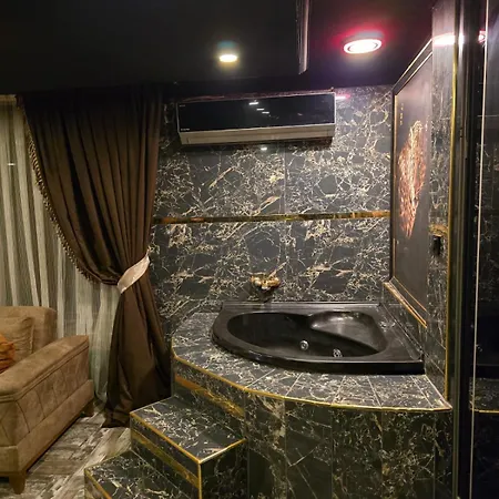 アパートホテル Klc