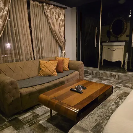 Klc Aparthotel *