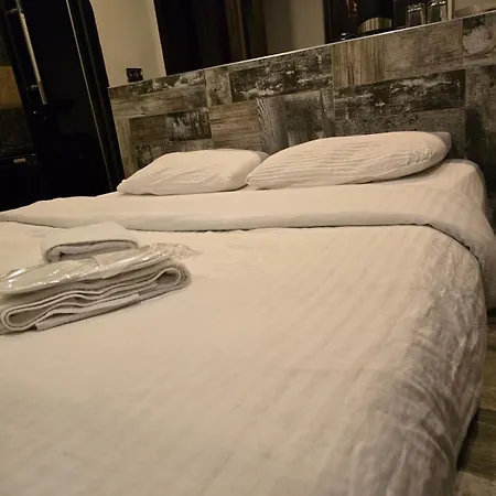 Klc Aparthotel *